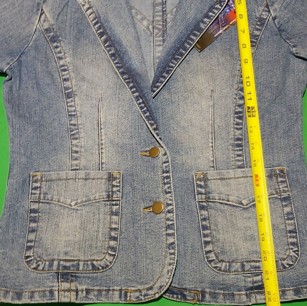 Jean Jacket - Picture 6 of 7